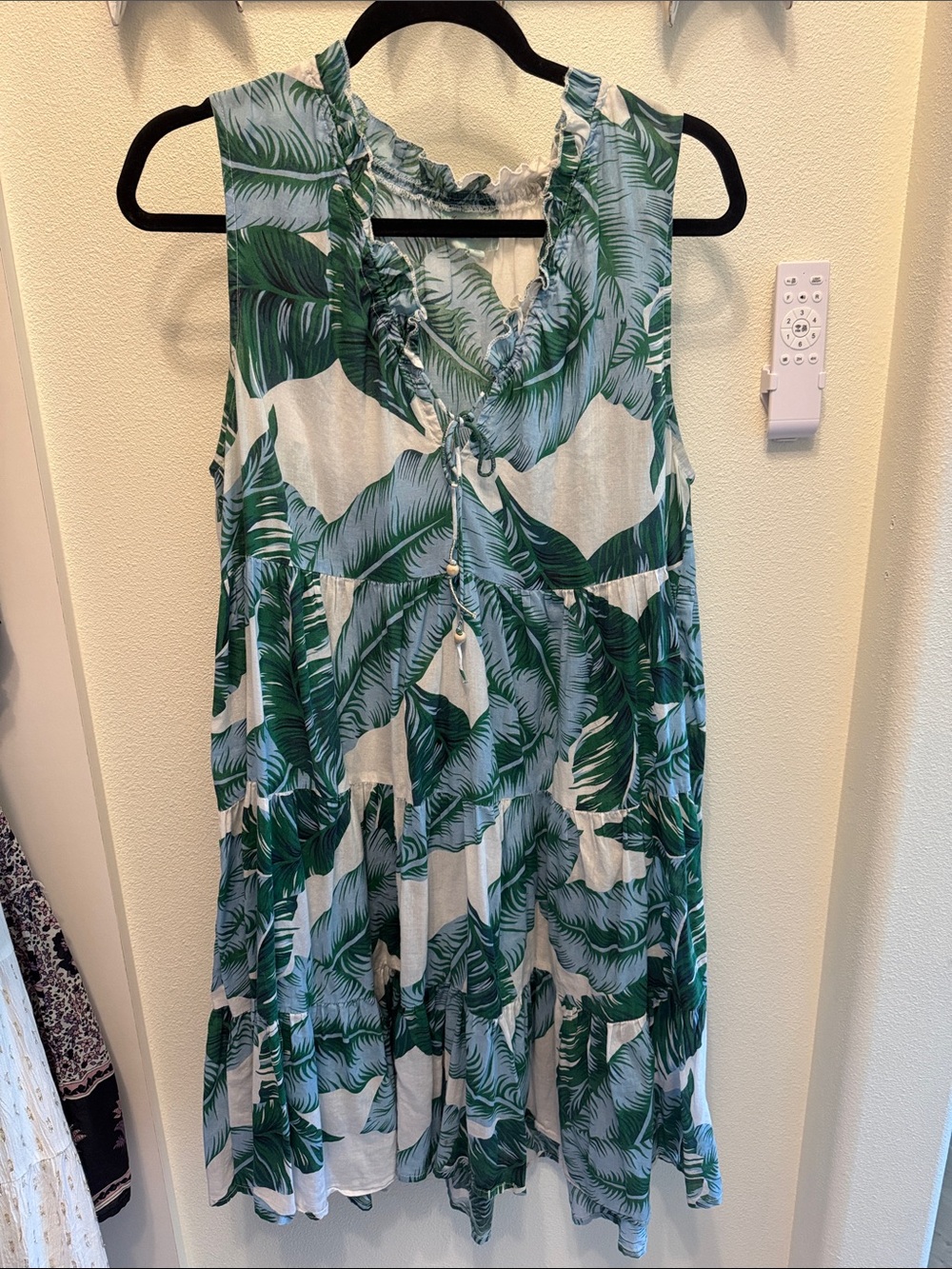 True Destinations Resort Wear Leaf Pattern Dress XL